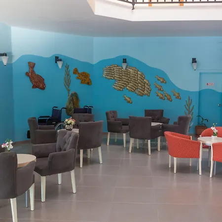 ホテル Rebin フェティエ