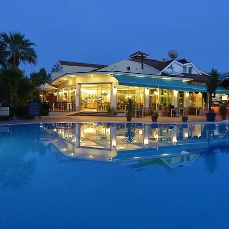 瑞彬海滩酒店 费特希耶